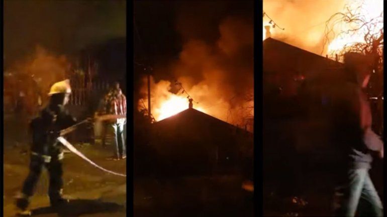 Bomberos intentaban contener un incendio y los vecinos los golpearon e insultaron