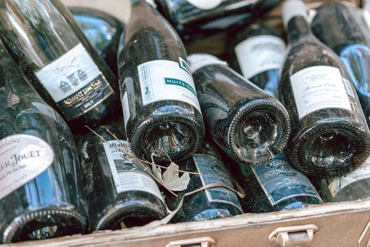 Las exportaciones mundiales de vino bajaron 4,7% en volumen, pero el precio promedio sigue alto. Las exportaciones mundiales de vino bajaron 4,7% en volumen, pero el precio promedio sigue alto.