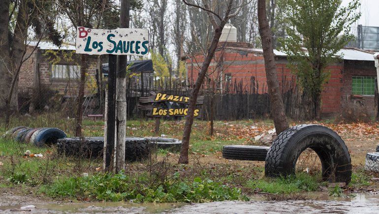 Asesinan a un joven de un balazo en la cabeza en una toma