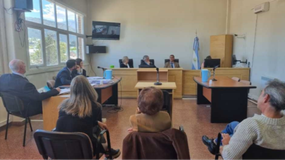 Una de las audiencias del juicio por la estafa a una mujer de 87 años en Esquel. | LM Neuquen Una de las audiencias del juicio por la estafa a una mujer de 87 años en Esquel.