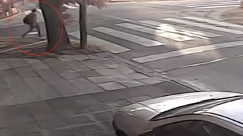 La mujer fue atacada en la vía pública al regresar de un local bailable. La mujer fue atacada en la vía pública al regresar de un local bailable.