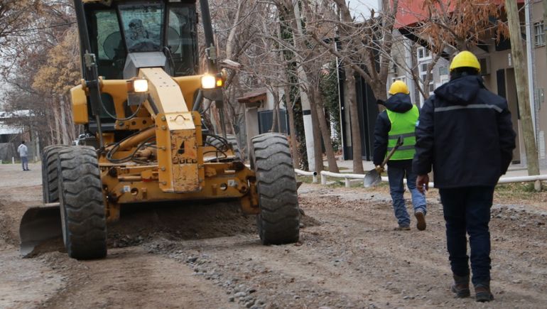 Comienzan a asfaltar 40 cuadras en el sector Berreneche