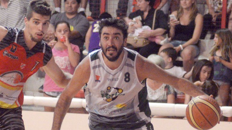 Charly fue uno de los puntos altos de un equipo para el recuerdo.