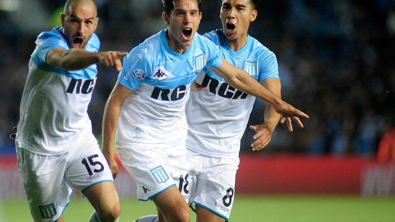 La Academia volvió a ganar y aunque no jugó bien en su estadio