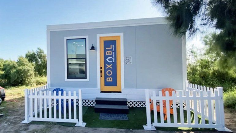 Cómo es la mini casa prefabricada de USD 50.000 donde vive Elon Musk