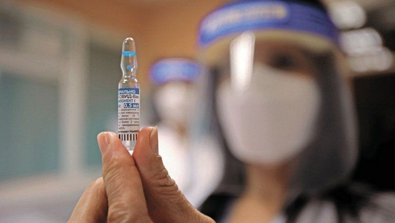 La Sputnik V y la vacuna de AstraZeneca son dos de los fármacos más eficaces contra el coronavirus