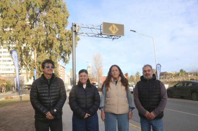 Neuquén tiene su primera calle troncal con semáforos inteligentes: dónde y cómo funciona