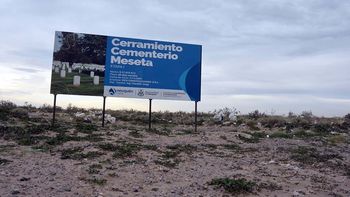 Cementerio nuevo en la meseta Nueva Esperanza (2).jpg