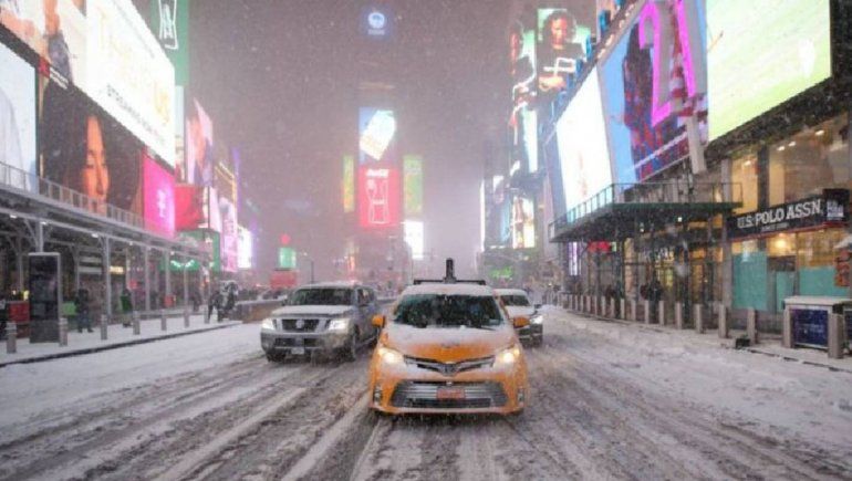 Galería: la impresionante tormenta de nieve que azota a Nueva York