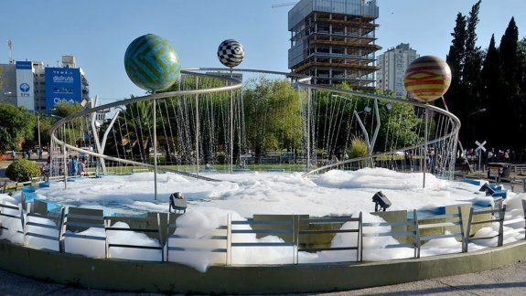 Destrozos de espacios públicos, pintadas en monumentos y daños en luminarias son los hechos más comunes. La mayoría lo hace sin medir las consecuencias económicas.