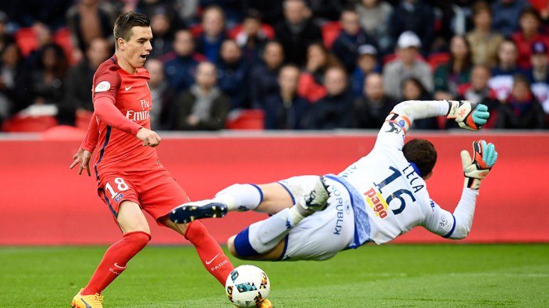 El rosarino comenzó a deslumbrar a los franceses.