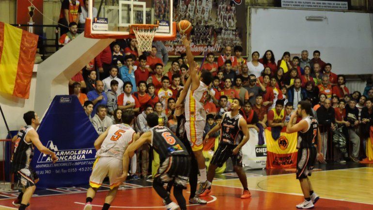 &nbsp;Centro Español dominó el primer cuarto