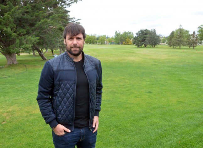 Cavenaghi llega a Neuquén a dar un congreso de fútbol
