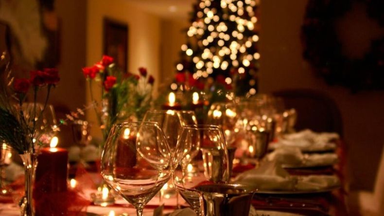 Cóctel navideño para sorprender: es muy fácil de preparar y tiene un efecto de árbol nevado en el vaso | LM Neuquen Cóctel navideño para sorprender: es muy fácil de preparar y tiene un efecto de árbol nevado en el vaso