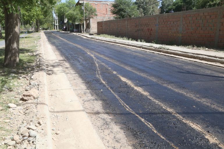 Pavimentación histórica en Neuquén: los avances en más de 450 cuadras en los barrios Z1 y Valentina
