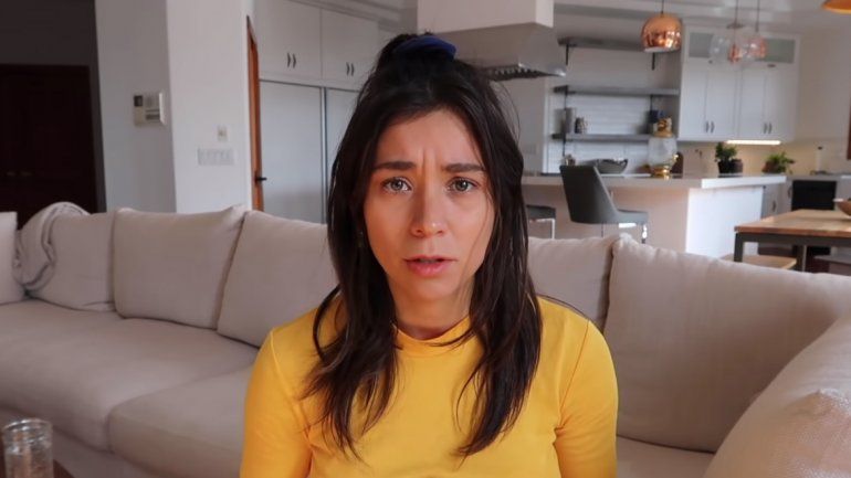 Se armó: una youtuber vegana fue filmada comiendo pescado