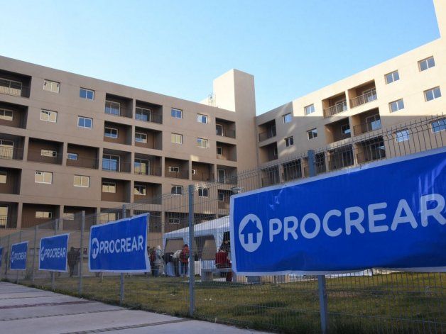 El programa Procrear fue lanzado en 2012 con créditos a tasa fija, pero durante el gobierno de Mauricio Macri se estableció la actualización por UVA.