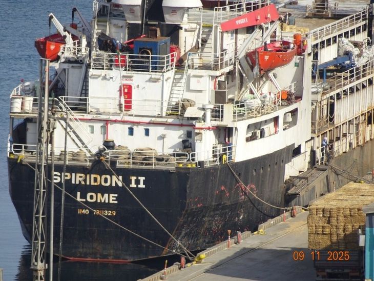 El carguero abandona finalmente la zona de bloqueo en Bandirma, tras semanas de tensión y negociaciones entre ambos países. El carguero abandona finalmente la zona de bloqueo en Bandirma, tras semanas de tensión y negociaciones entre ambos países.