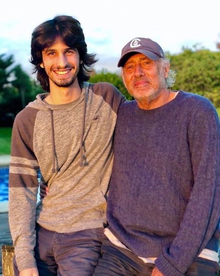 Franco Yan y su abuelo Gustavo Yankelevich siente que Romina Yan está en sus vidas de alguna manera espiritual. Franco Yan y su abuelo Gustavo Yankelevich siente que Romina Yan está en sus vidas de alguna manera espiritual.