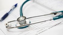 La medida contra el médico fue informada por el Consejo Médico General (GMC). Foto ilustrativa La medida contra el médico fue informada por el Consejo Médico General (GMC). Foto ilustrativa