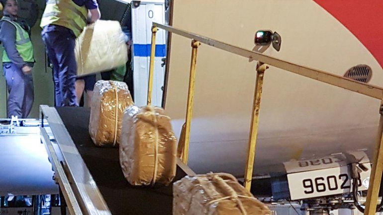 El servicio federal cambió la droga por harina para hacer un seguimiento.