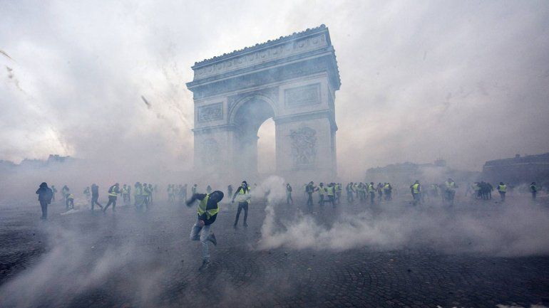 Chalecos amarillos: otra muerte en una protesta contra Macron