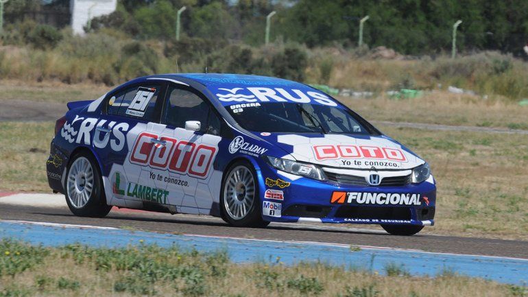 Urcera metió la pole en la última del año