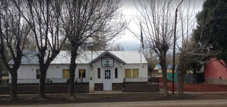 El Huecú: se ahogó con un trozo de asado y murió