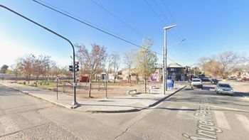 El ataque a tiros sucedió en la intersección de Pizarro y Rodhe, del barrio Gran Neuquén. El ataque a tiros sucedió en la intersección de Pizarro y Rodhe, del barrio Gran Neuquén.
