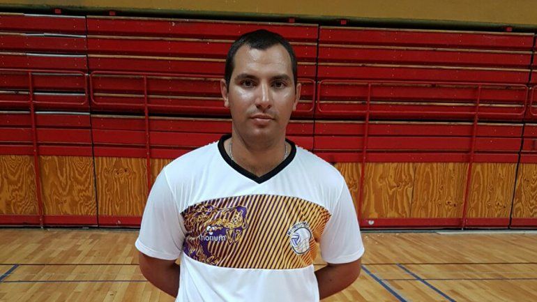 El entrenador de Neuquén Vóley quiere pasar a la segunda ronda.