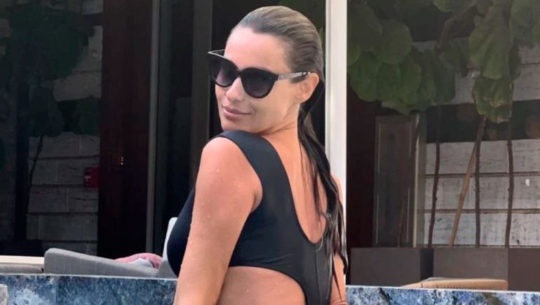 El look que eligió Pampita para sus días de pileta y playa en Miami