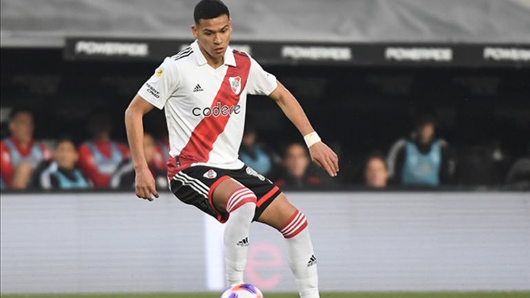 Herrera fue el más criticado del Superclásico Herrera fue el más criticado del Superclásico