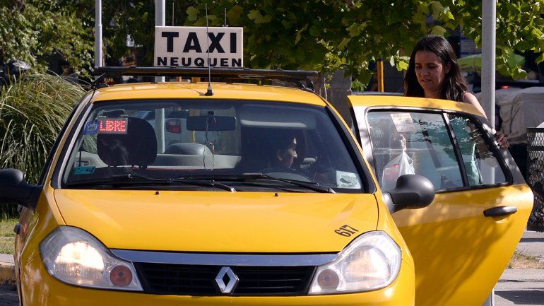 Los taxistas adhieren al paro nacional del 6 de abril