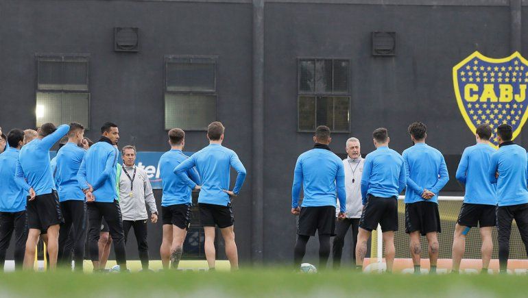 Alfaro tiene el once contra Racing y ocho ante River