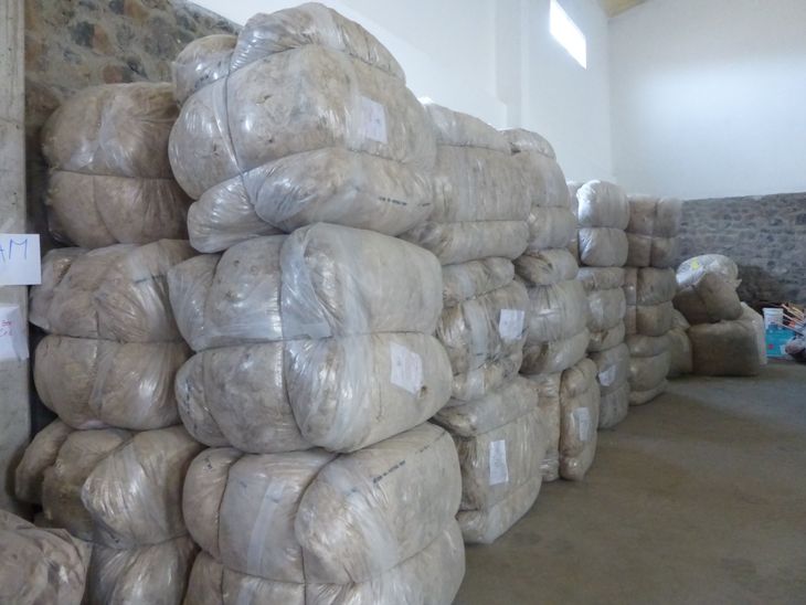 La Cooperativa Agropecuaria de Comercialización de Pequeños Productores de la Zona Centro de Neuquén nuclea a más de 16 organizaciones de productores y comunidades. Foto: gentileza subsecretaría de Producción. La Cooperativa Agropecuaria de Comercialización de Pequeños Productores de la Zona Centro de Neuquén nuclea a más de 16 organizaciones de productores y comunidades. Foto: gentileza subsecretaría de Producción.