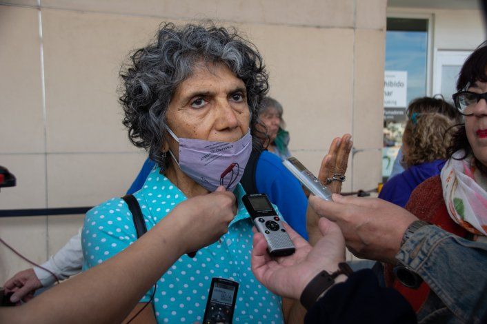 Elida Sifuentes hace 45 años guarda en su memoria la imagen de ese avión que pudo observar antes que los secuestradores le pusieron la venda para trasladarla al centro clandestino de detención de Bahía Blanca.