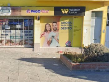 En 10 minutos y sin mostrar armas, encapuchados se llevaron $33 millones de un Pago Fácil. En 10 minutos y sin mostrar armas, encapuchados se llevaron $33 millones de un Pago Fácil.
