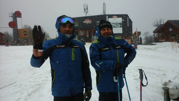 Pesar en las redes por la muerte de un instructor de esquí. Pesar en las redes por la muerte de un instructor de esquí.