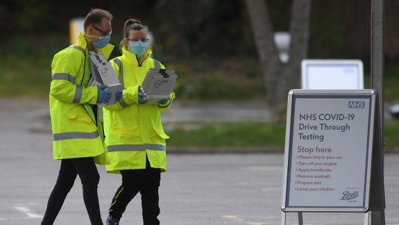 La cuarentena se ablanda y los médicos se endurecen