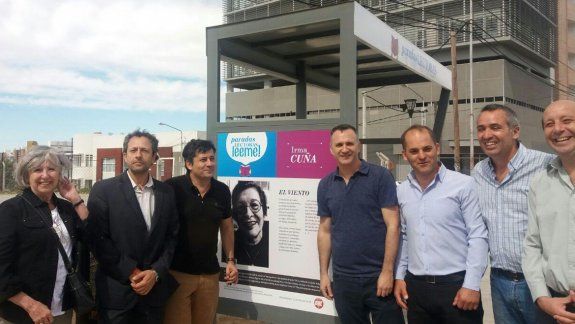 Inauguraron la primera parada lectora de la ciudad