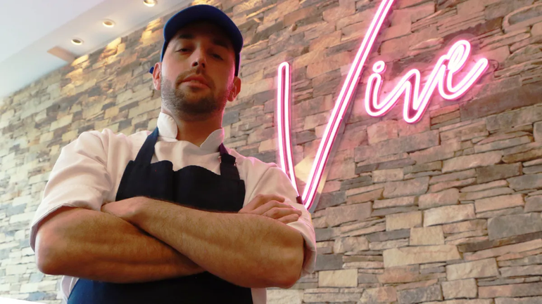 Cocina de producto en Vive, el restaurante del Hilton