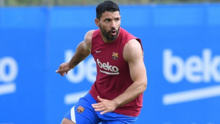 ¿Lesión psicológica? Tras el adiós de Messi, Agüero se rompió feo