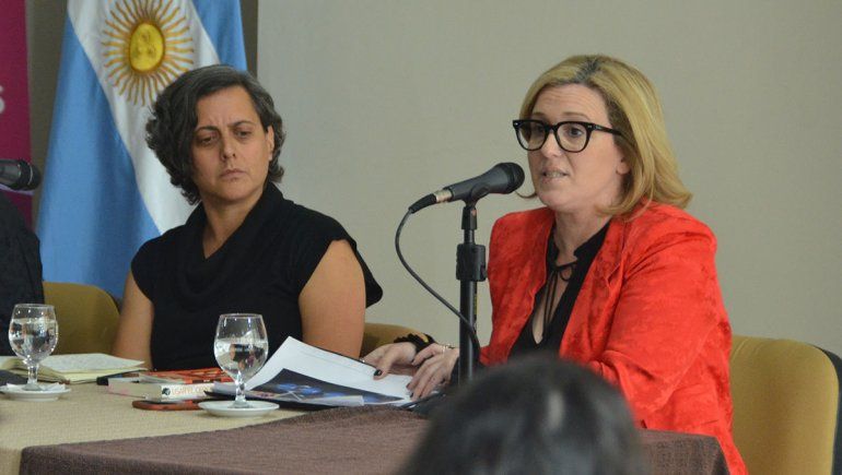 Debatieron sobre política y género en la Legislatura