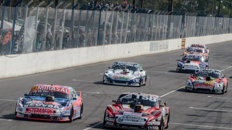 Manu Urcera llegó sexto y Camilo abandonó en Rafaela