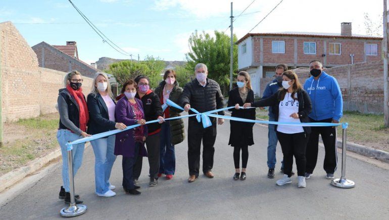 Avanza la pavimentación en el oeste de la ciudad