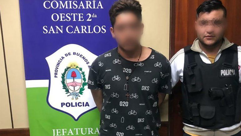Supo que su ex de 16 años salía con otro y la masacró