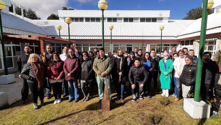 Personal de Salud del Hospital de Villa La Angostura con concejales de la localidad.