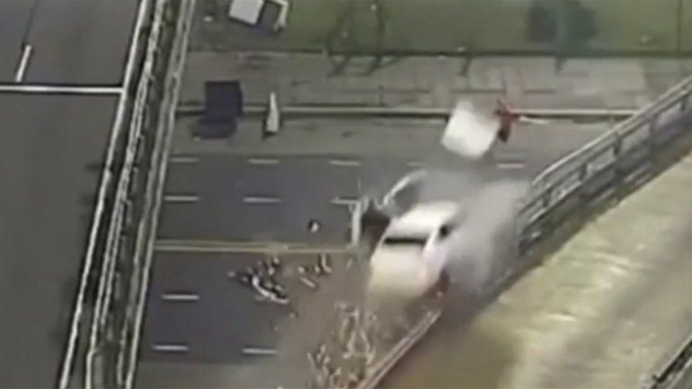 Iba a 170 km/h, voló por la General Paz y cayó a la Avenida Libertador