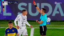 Boca remontó el partido tras la expulsión. Boca remontó el partido tras la expulsión.