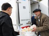 Directo de productor a consumidor, vuelven los pollos caseros a Neuquén.